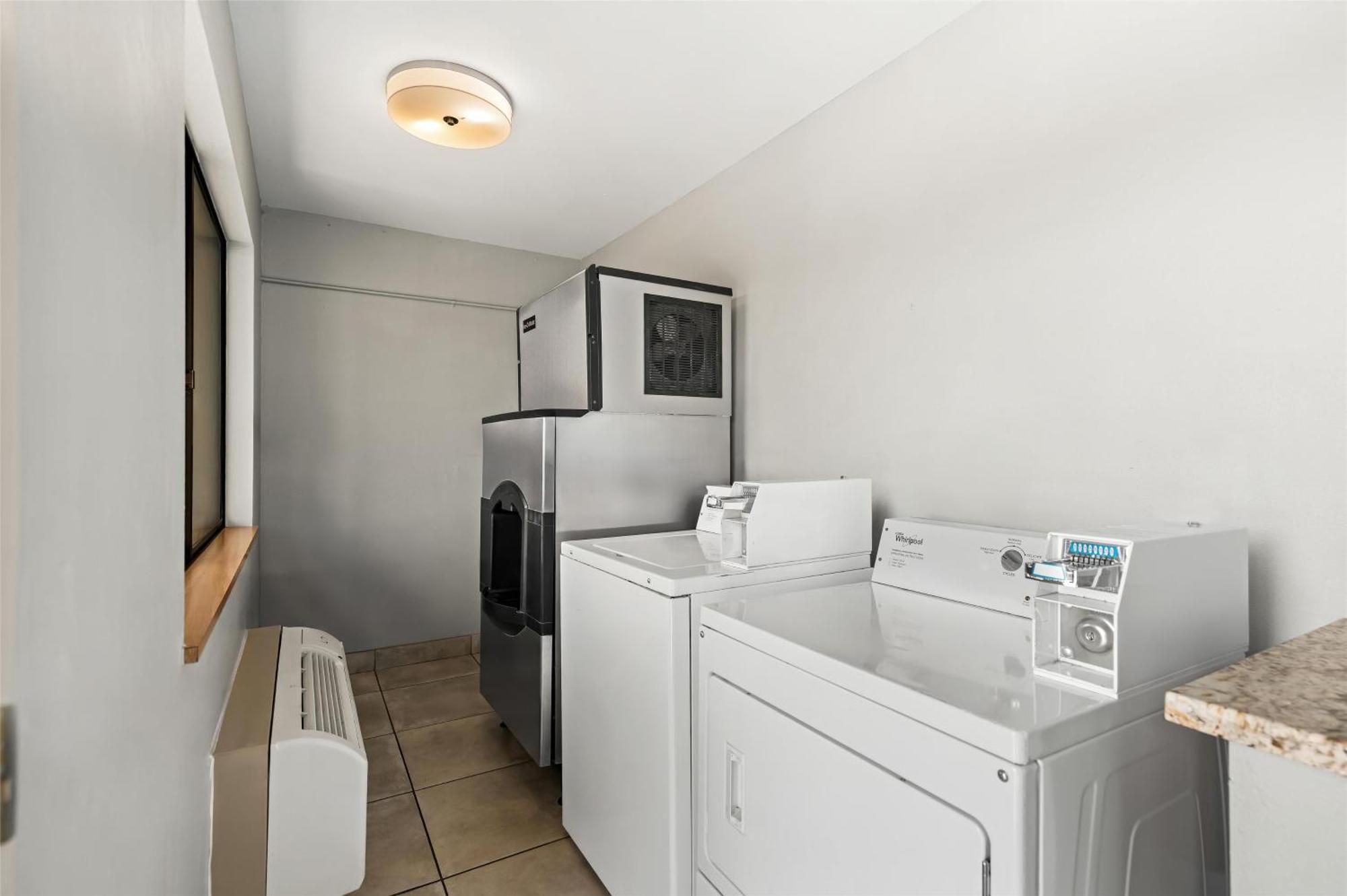 Best Western Desert Villa Inn Μπάρστοου Εξωτερικό φωτογραφία