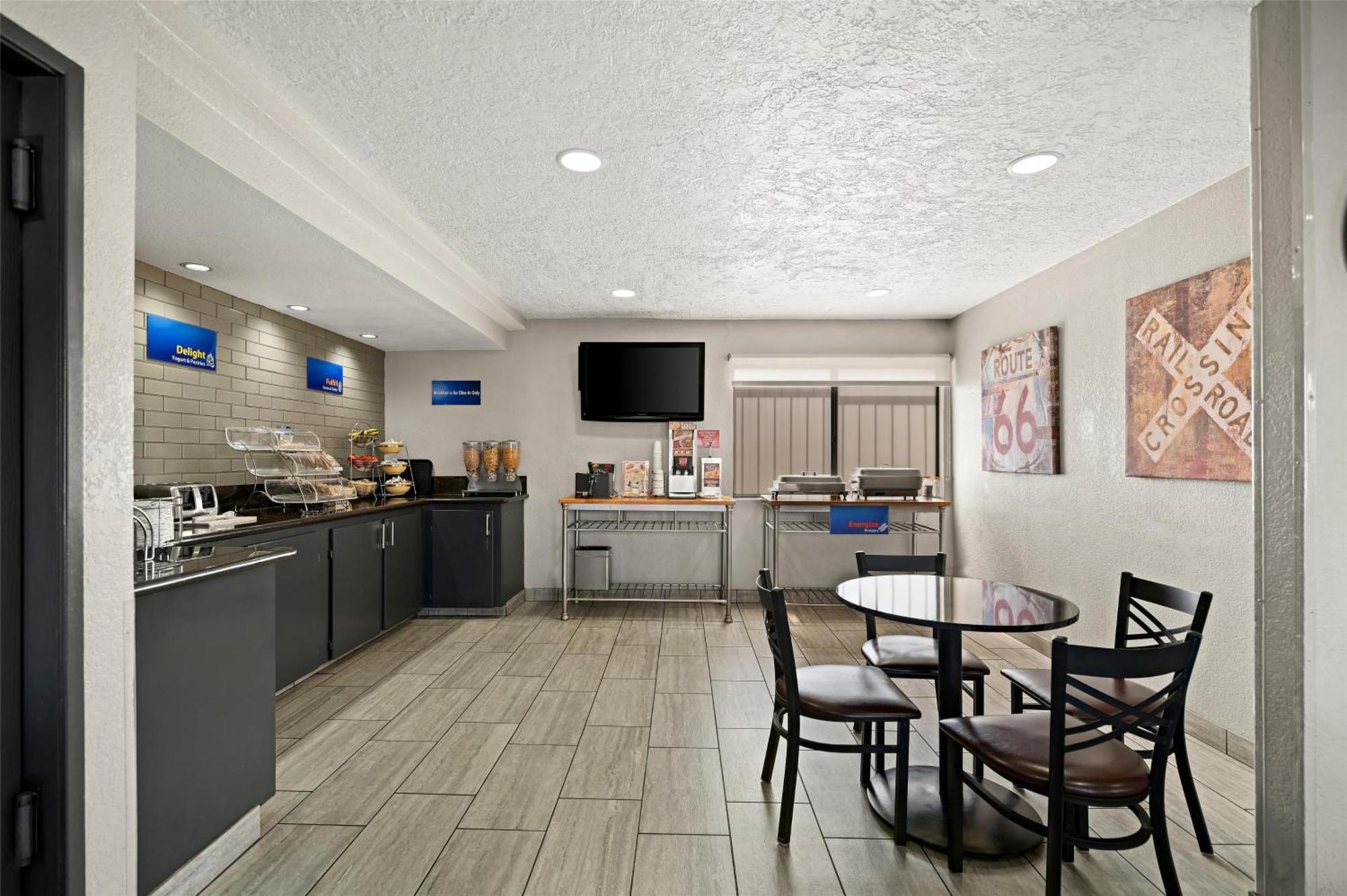Best Western Desert Villa Inn Μπάρστοου Εξωτερικό φωτογραφία
