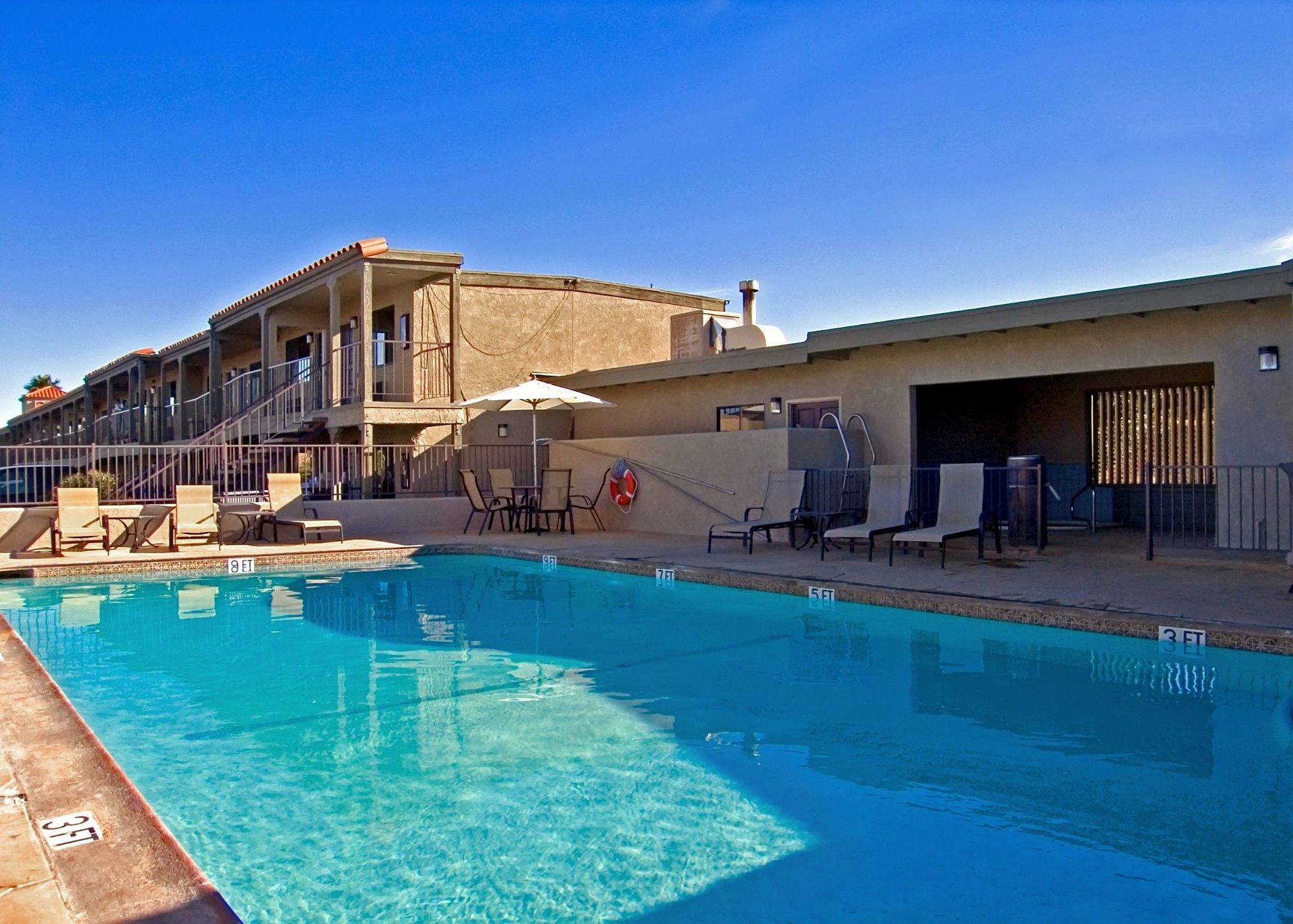 Best Western Desert Villa Inn Μπάρστοου Ανέσεις φωτογραφία